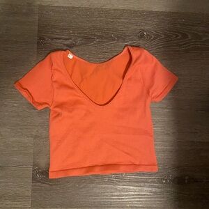 Cropped coral top